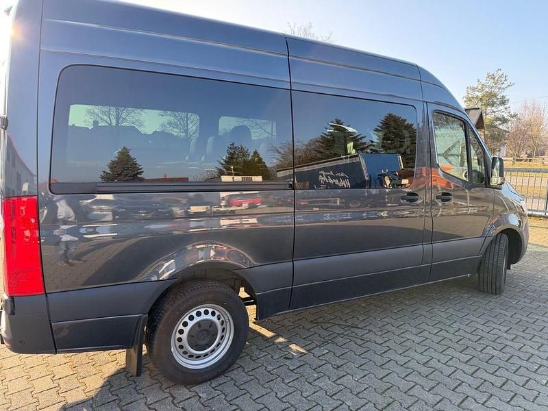 Gebraucht Mercedes Sprinter 170 PS (125 kW) 2023 Grau Van