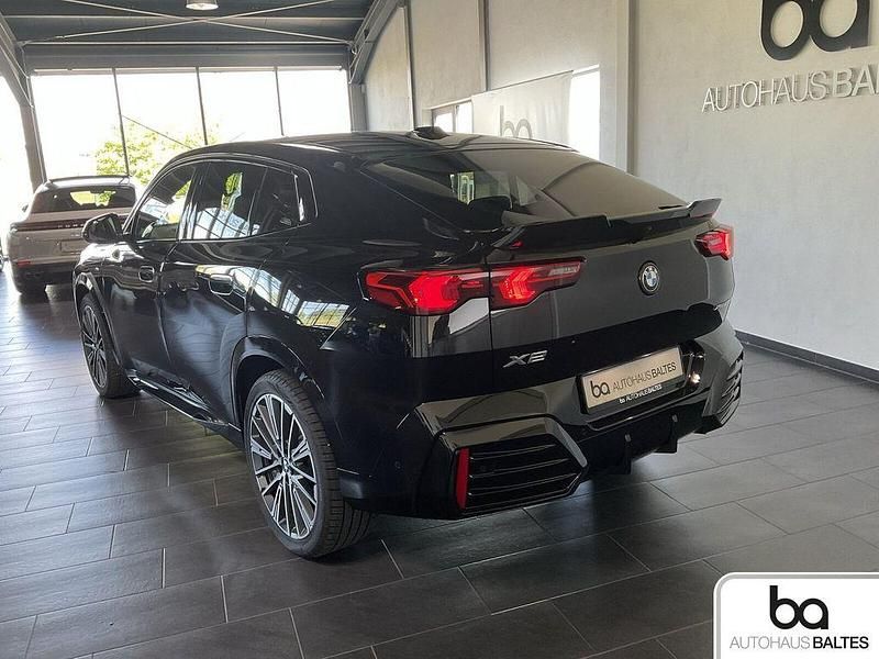 Gebraucht BMW X2 M Sport 163 PS (119 kW) 2025 Saphirschwarz met. SUV