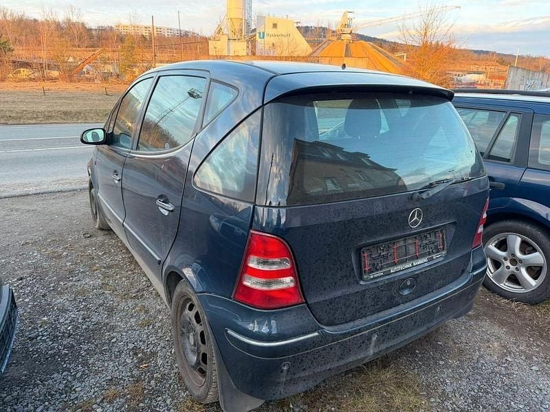 Gebraucht Mercedes A160 102 PS (75 kW) 2004 Silber Limousine