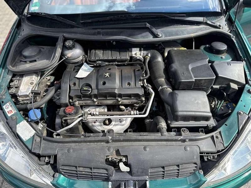 Gebraucht 2003 Peugeot 206 CC Roland Garros Cabrio | 1.700 € (Fairer Preis) - Bild 1/4