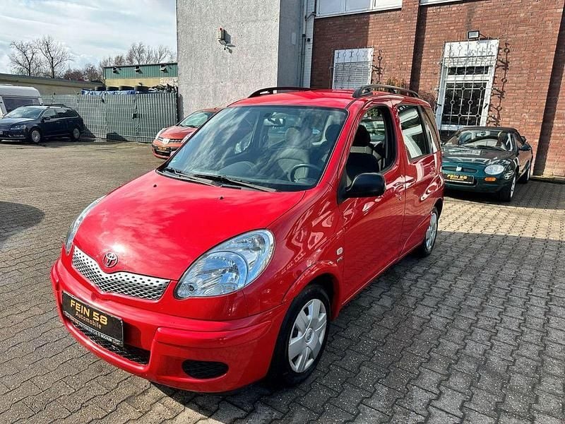 Gebraucht Toyota Yaris Verso Sol 84 PS (61 kW) 2005 Rot Van / Kleinbus