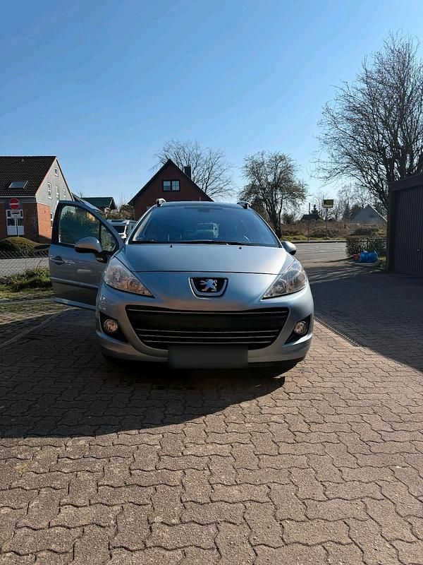 Gebraucht Peugeot 207 90 PS (66 kW) 2009 Silber Kombi