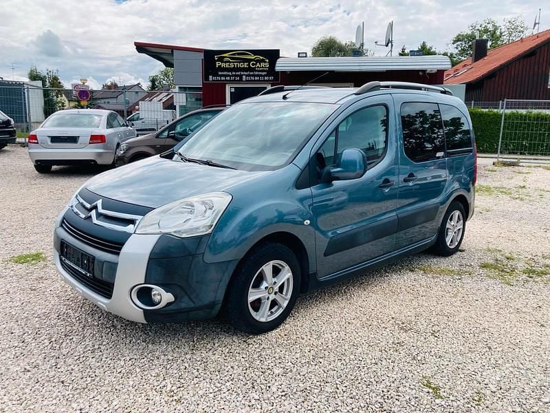 Blau Gebraucht 2010 Citroën Berlingo Van / Kleinbus | 5.950 € (Teuer) - Bild 1/4