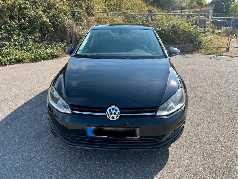 Schwarz Gebraucht 2015 VW Golf VII Kleinwagen | 8.400 € (Superpreis) - Bild 1/4