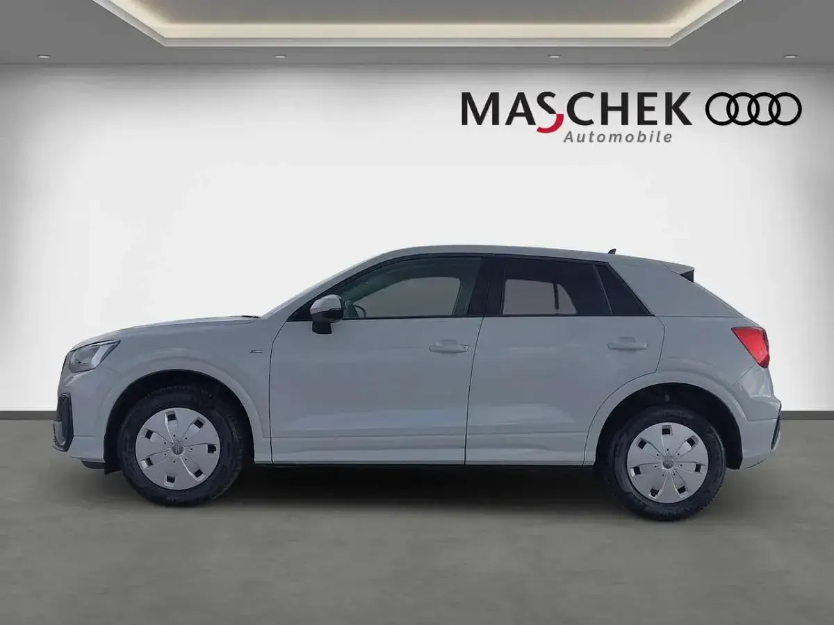 Gebraucht Audi Q2 S-Line 190 PS (139 kW) 2025 Gletscherweiss metallic SUV