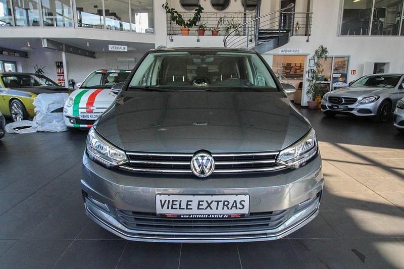 Gebraucht VW Touran Highline 179 PS (131 kW) 2016 Grau Van / Kleinbus