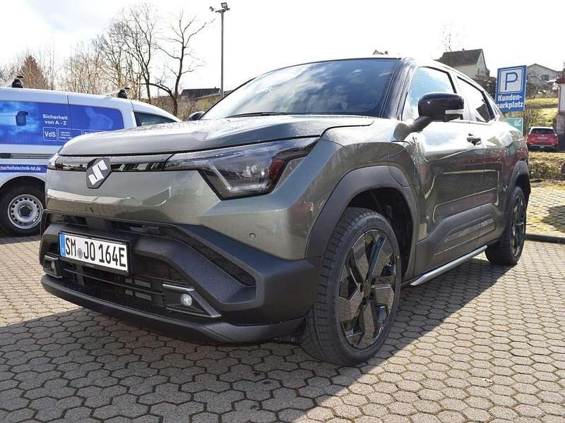 Neu Suzuki Vitara Comfort+ 135 kW (184 PS) 2026 Land breeze grenn / black SUV