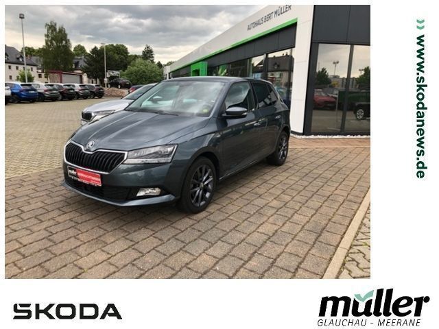 Grau (quarzgraumetallic) Gebraucht 2019 Skoda Fabia Soleil Limousine | 13.150 € (Fairer Preis) - Bild 1/4
