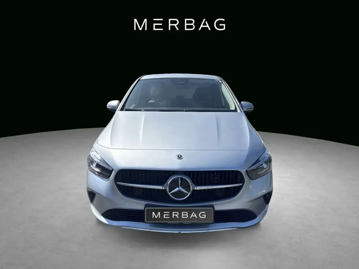Gebraucht Mercedes B180 Advanced 136 PS (100 kW) 2025 Silber Kleinwagen