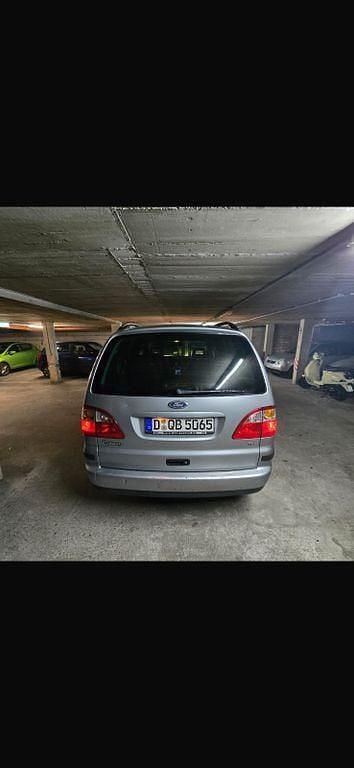 Gebraucht Ford Galaxy 116 PS (85 kW) 2005 Schwarz Van / Kleinbus