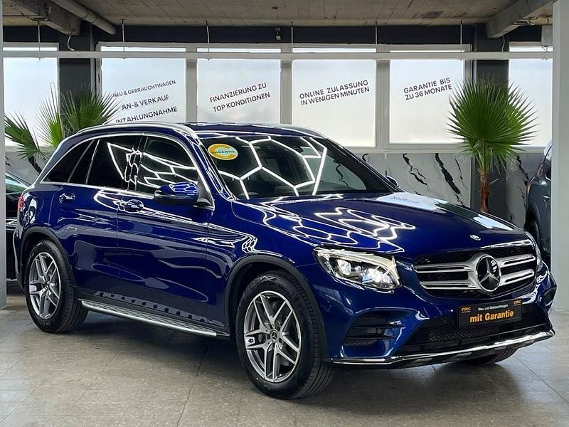 Gebraucht Mercedes GLC300 AMG line 245 PS (180 kW) 2017 Blau SUV