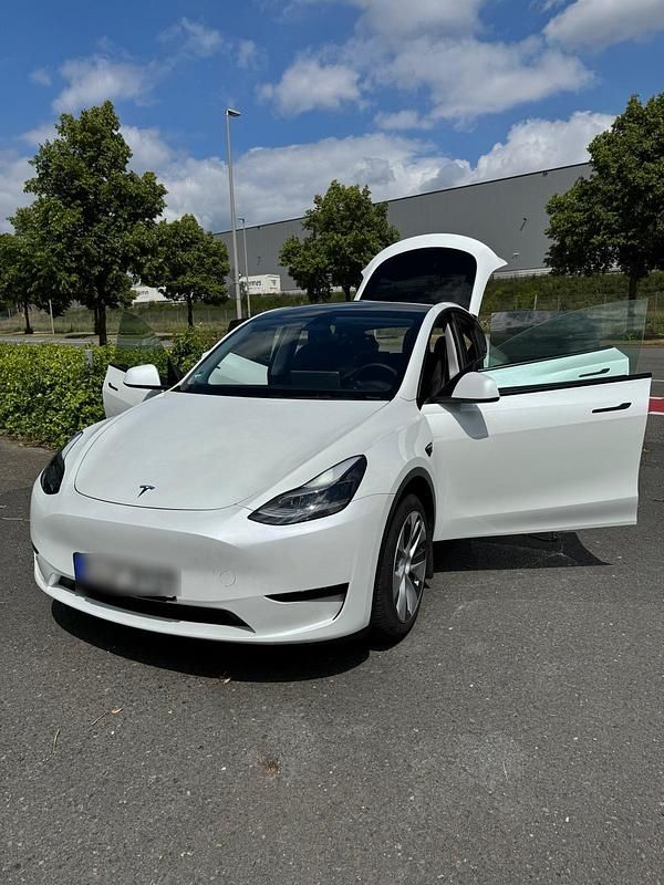 Gebraucht Tesla Model Y Standard Range 219 kW (299 PS) 2024 Weiß SUV