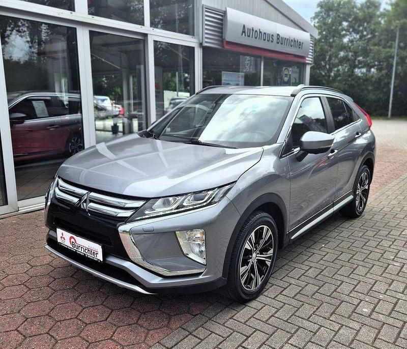 Grau Gebraucht 2020 Mitsubishi Eclipse Cross Diamant Edition SUV | 16.980 € (Fairer Preis) - Bild 1/4