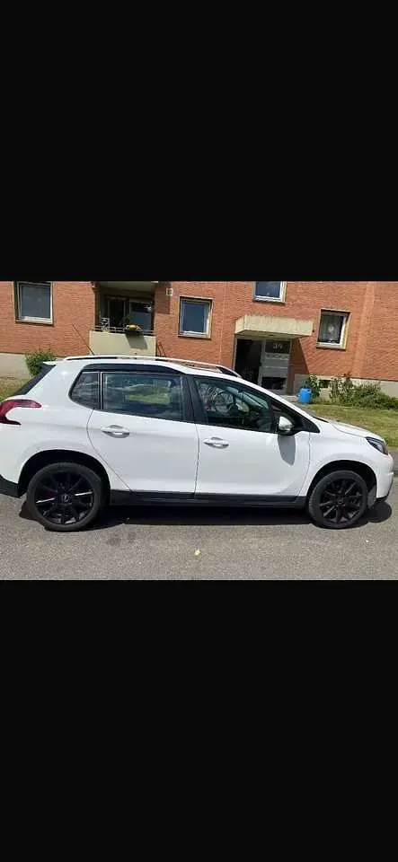 Second-hand Peugeot 2008 Active 82 CP (60 kW) 2017 SUV