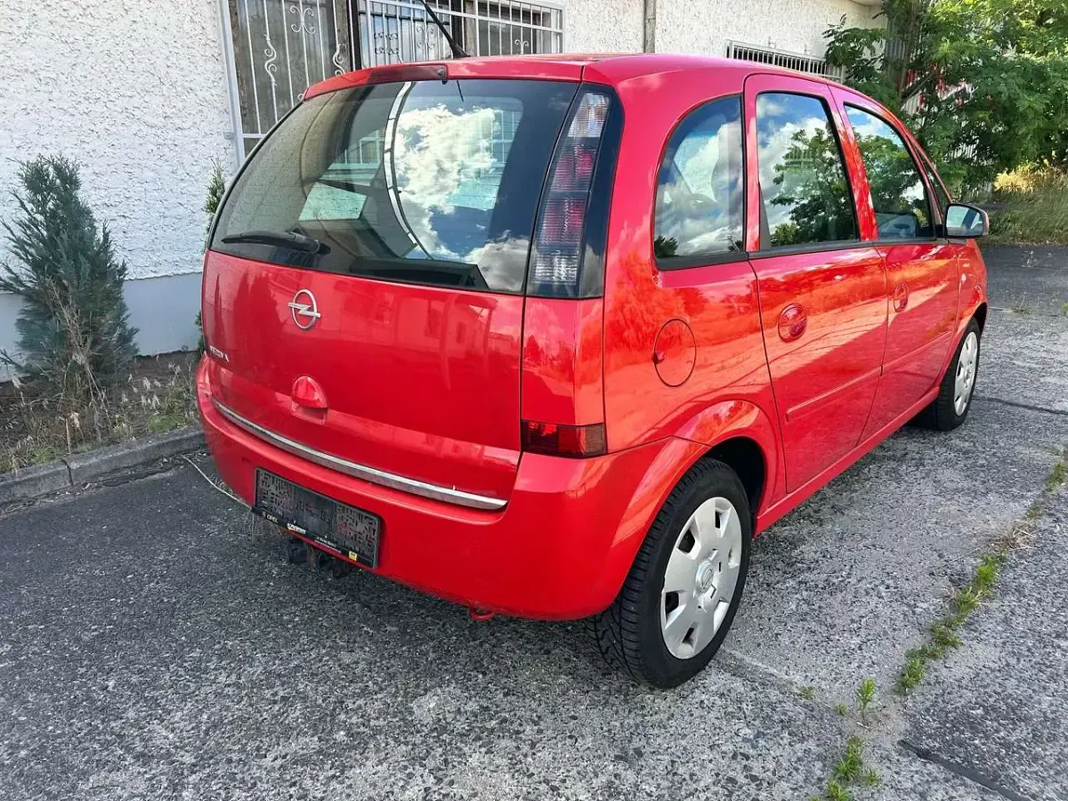 Gebraucht Opel Meriva 105 PS (77 kW) 2008 Rot Van / Kleinbus