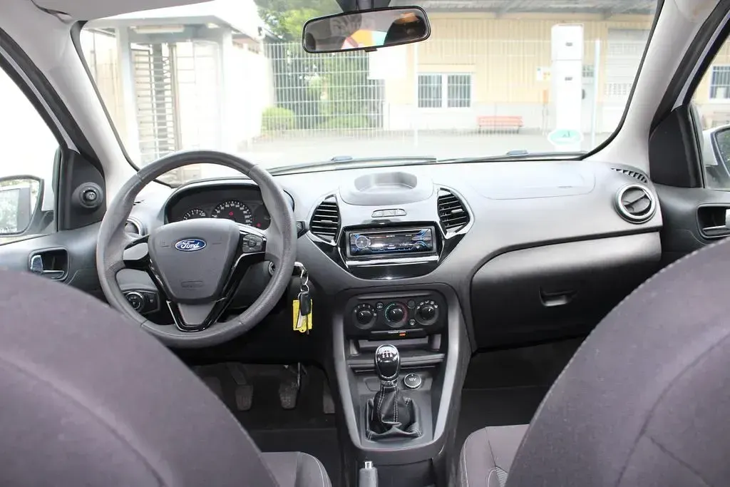Occasion Ford Ka Plus 71 ch (52 kW) 2018 Blanc Citadine