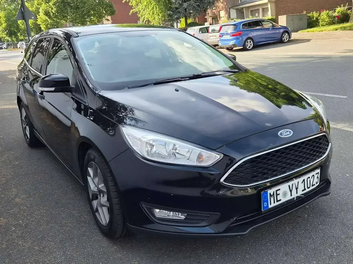 Gebraucht Ford Focus Business Edition 95 PS (69 kW) 2016 Iridiumschwarz metallic Kombi