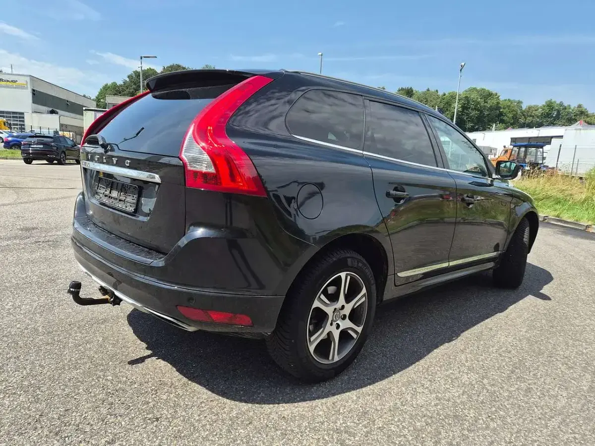 Gebraucht Volvo XC60 Summum 215 PS (158 kW) 2013 Schwarz SUV