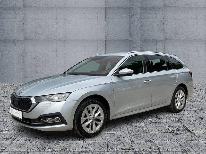 Gebraucht Skoda Octavia Style 150 PS (110 kW) 2022 Brillantsilber metallic Kombi
