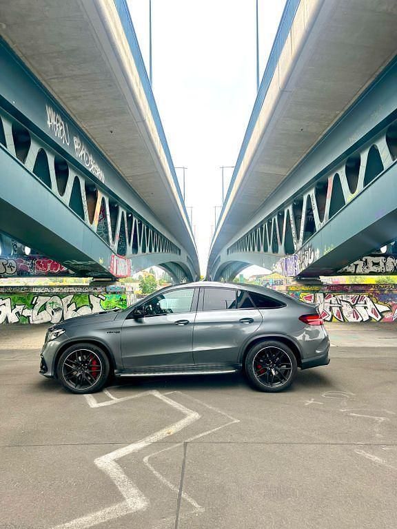 Silber Gebraucht 2017 Mercedes GLE63 AMG AMG Coupé | 57.990 € (Fairer Preis) - Bild 1/4