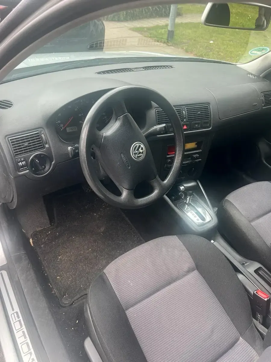 Używany VW Golf IV 101 KM (74 kW) 2000 Srebrny Kombi
