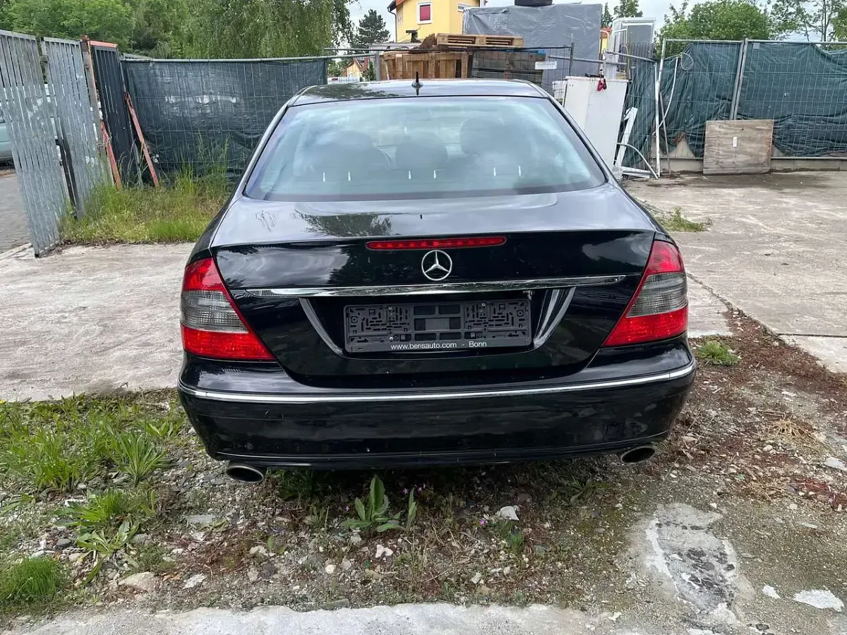 Gebraucht Mercedes E350 272 PS (200 kW) 2008 Obsidianschwarz  metalliclack Limousine