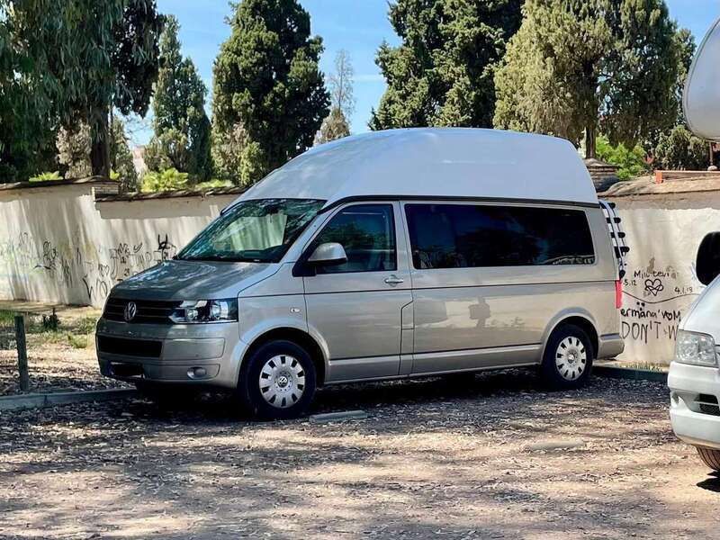 Beige Gebraucht 2011 VW T5 Comfortline Van | 29.800 € - Bild 1/4