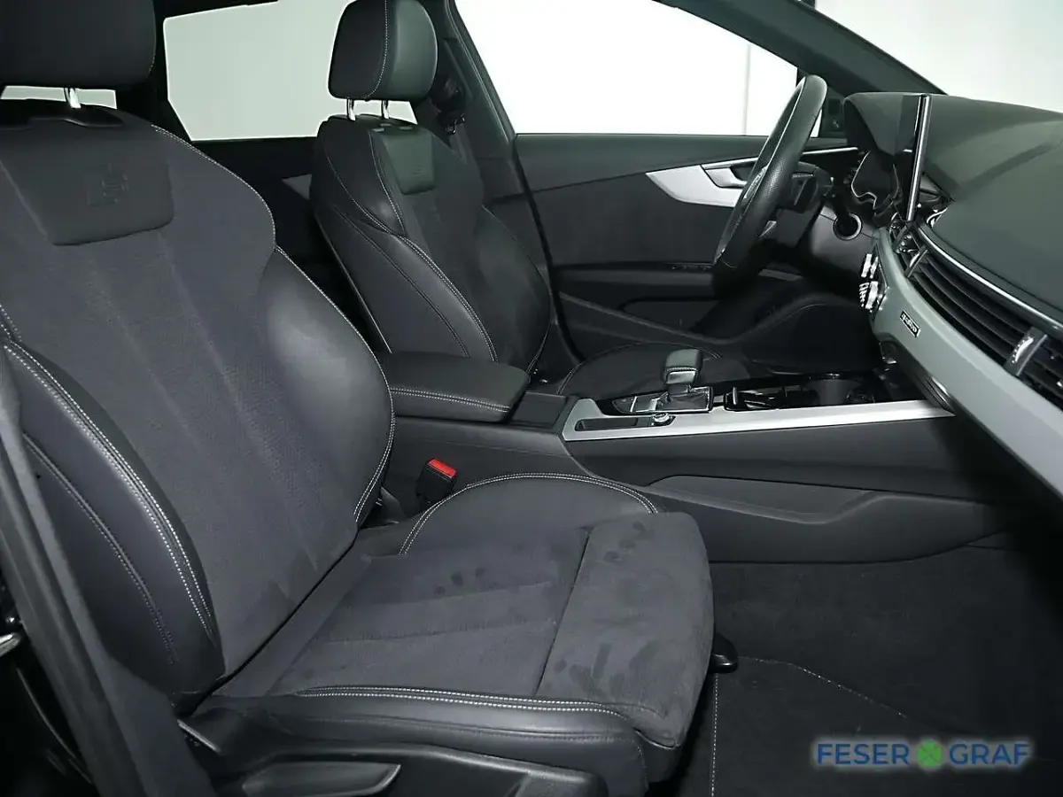 Gebraucht Audi A4 S-Line 265 PS (194 kW) 2023 Mythosschwarz metallic Kombi