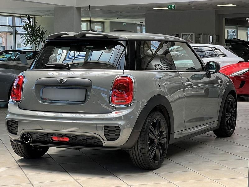 Gebraucht Mini John Cooper Works 102 PS (75 kW) 2018 Grau metallic Kleinwagen