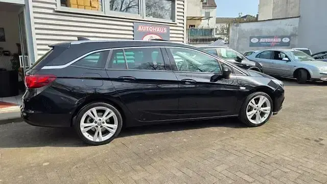 Gebraucht Opel Astra Innovation 136 PS (100 kW) 2017 Schwarz Kombi