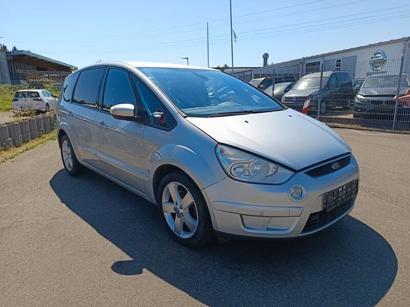 Gebraucht Ford S-MAX Titanium 140 PS (102 kW) 2008 Silver metallic Van / Kleinbus