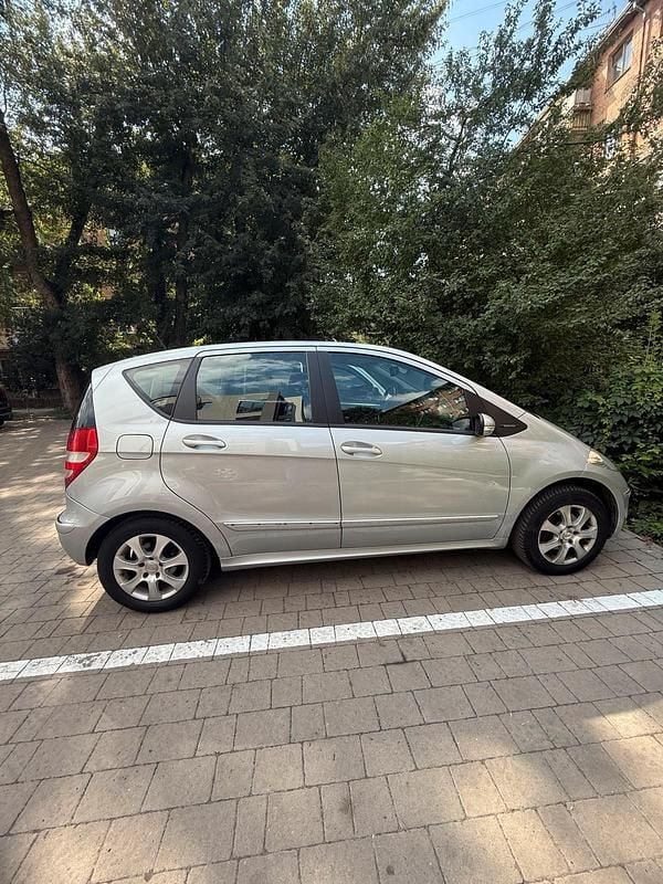 Silber Gebraucht 2008 Mercedes A170 Kleinwagen | 5.900 € (Fairer Preis) - Bild 1/4