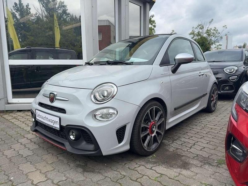 Grau Gebraucht 2022 Abarth 595 Competizione Cabrio | 24.998 € (Fairer Preis) - Bild 1/4