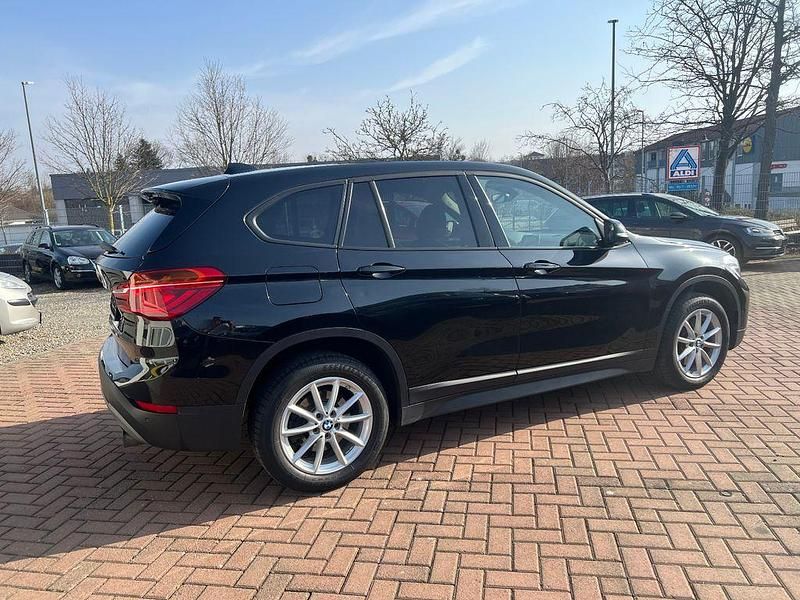 Gebraucht BMW X1 Advantage 192 PS (141 kW) 2015 Schwarz SUV