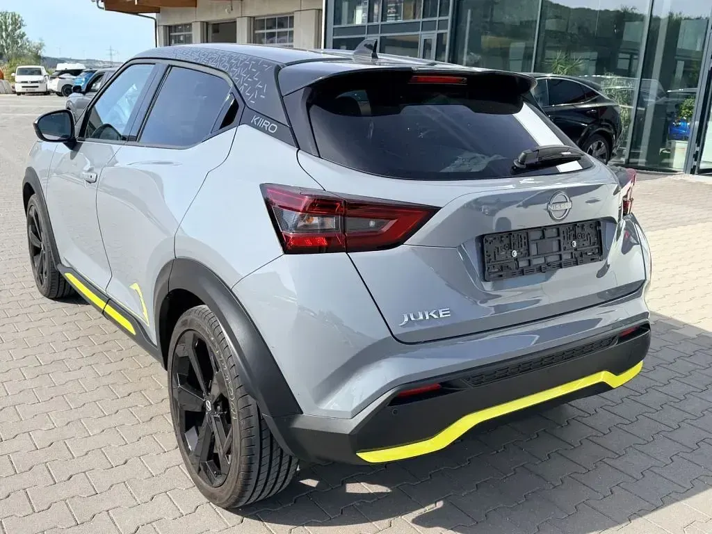 Gebraucht Nissan Juke 114 PS (83 kW) 2022 Ceramic grey p/black m (metallic) SUV