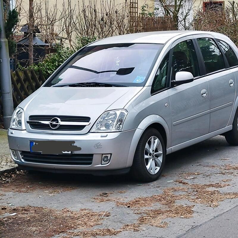 Silber Gebraucht 2005 Opel Meriva Edition Van / Kleinbus | 1.999 € (Etwas zu teuer) - Bild 1/4