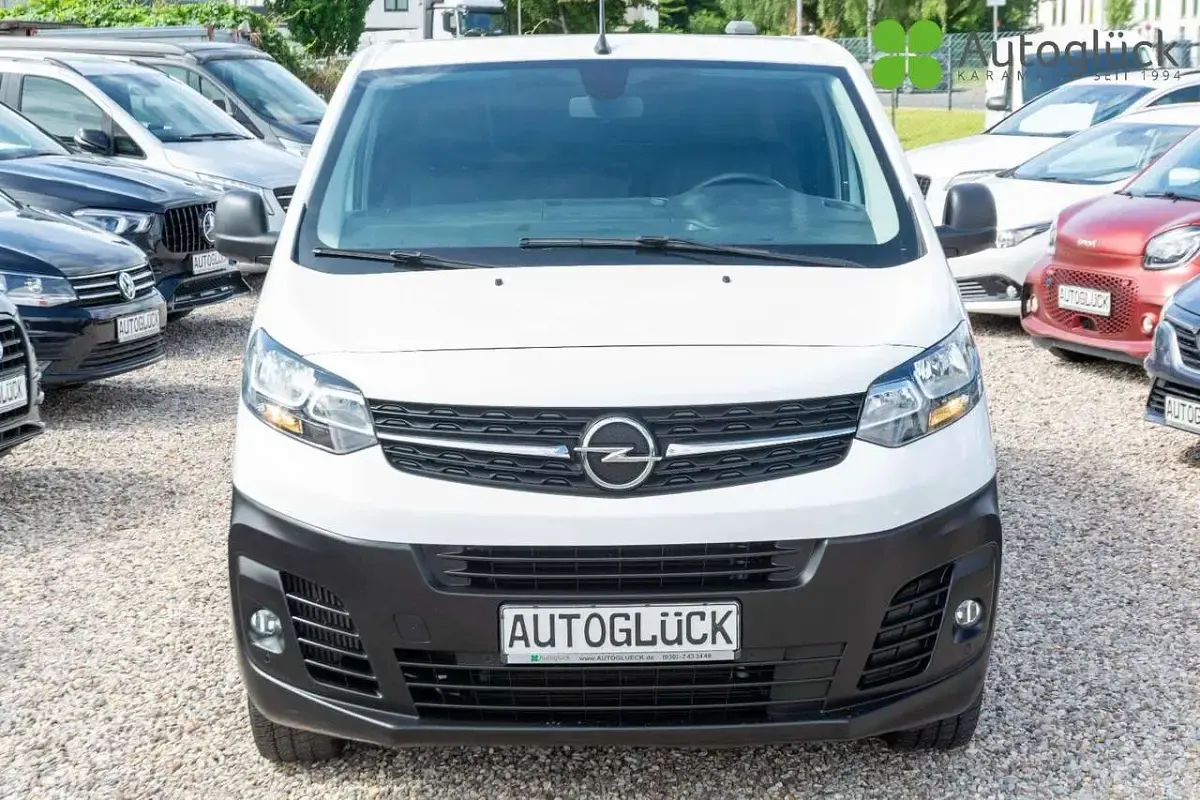 Gebraucht Opel Vivaro Edition 122 PS (89 kW) 2021 White jade Van / Kleinbus