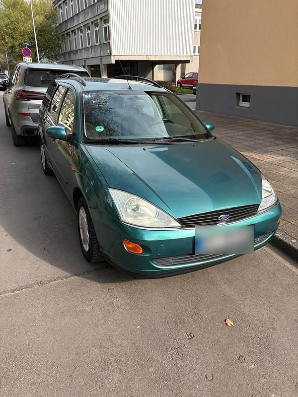 Gebraucht Ford Focus 100 PS (73 kW) 2000 Grün Kombi