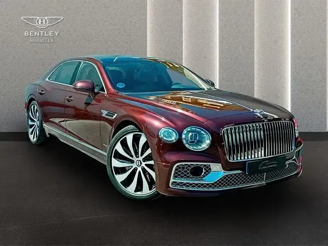 Gebraucht Bentley Flying Spur 544 PS (400 kW) 2025 Rot Limousine