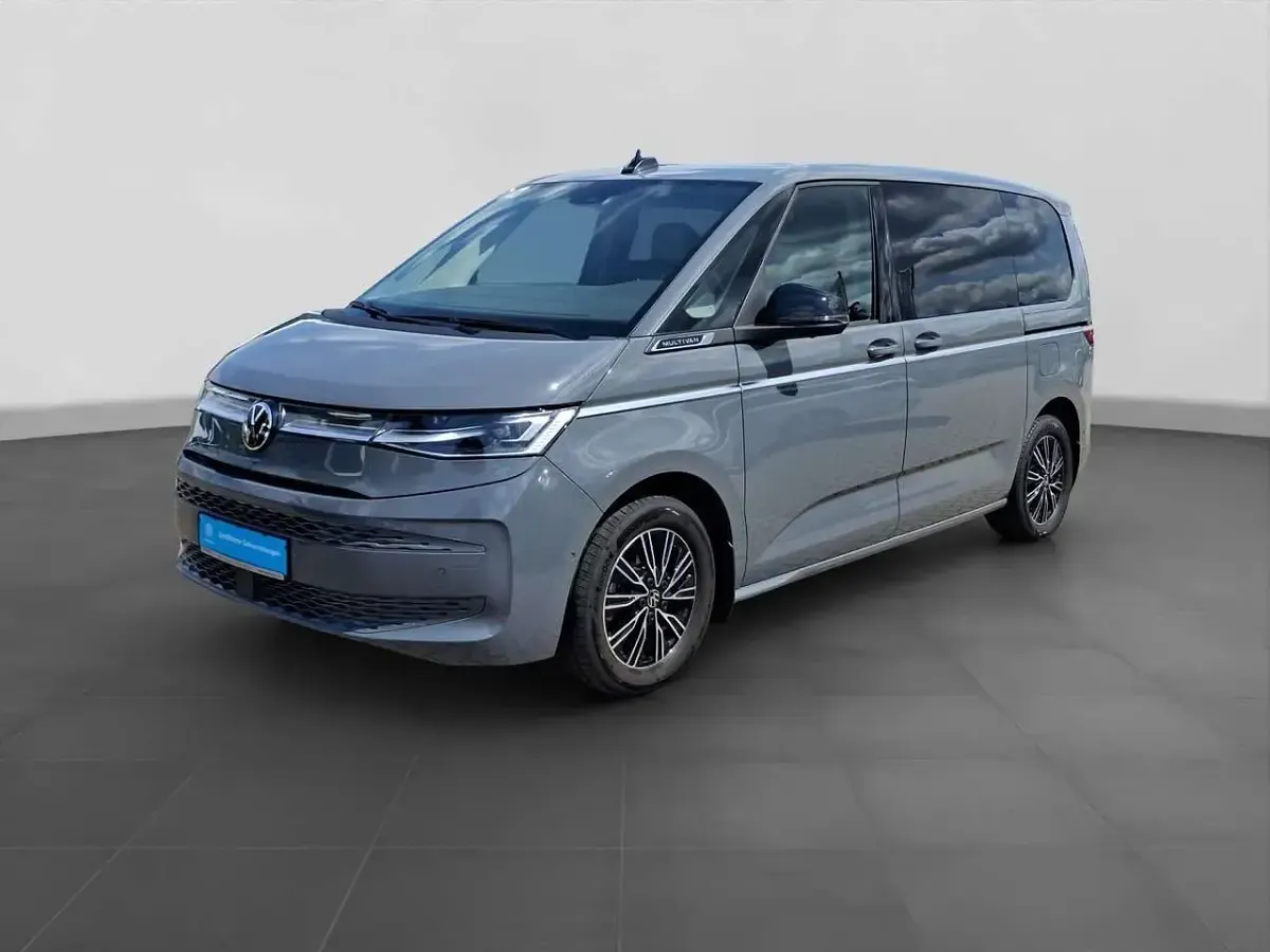Gebraucht VW Multivan Style 245 PS (180 kW) 2025 Grau Van / Kleinbus