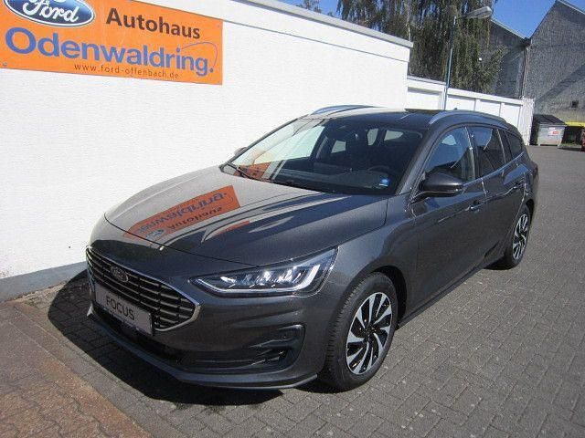 Grau Gebraucht 2025 Ford Focus Titanium Limousine | 23.900 € (Fairer Preis) - Bild 1/4