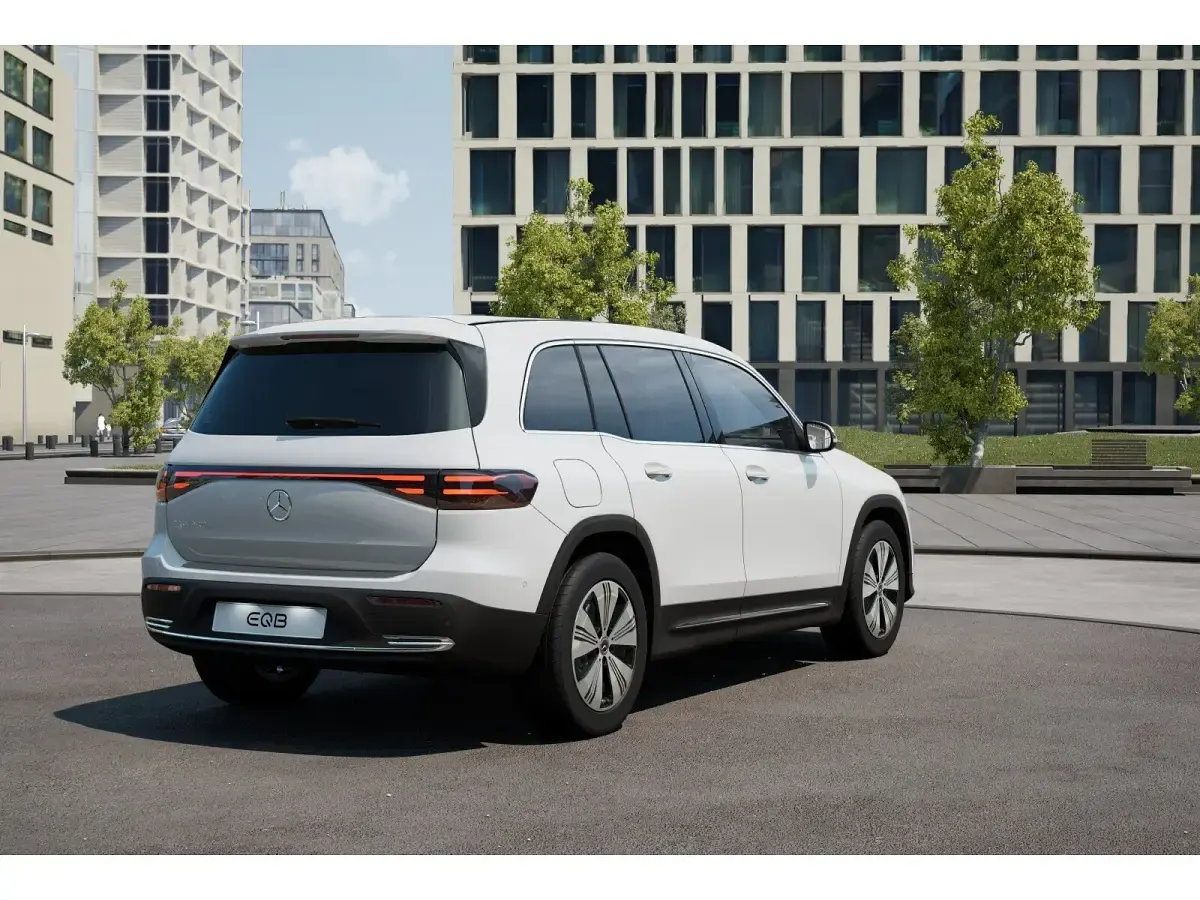 Gebraucht Mercedes EQB250+ Advanced 140 kW (191 PS) 2025 Weiß SUV