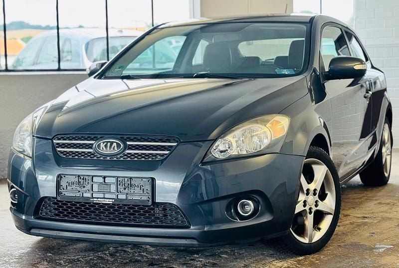 Grau Gebraucht 2009 Kia Ceed Kleinwagen | 3.499 € (Superpreis) - Bild 1/4