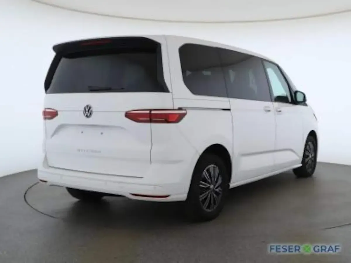Gebraucht VW Multivan Basis 150 PS (110 kW) 2025 Candyweiß Van / Kleinbus