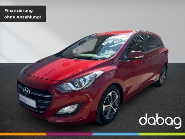 Rot Gebraucht 2017 Hyundai i30 Kombi | 12.990 € (Guter Preis) - Bild 1/4