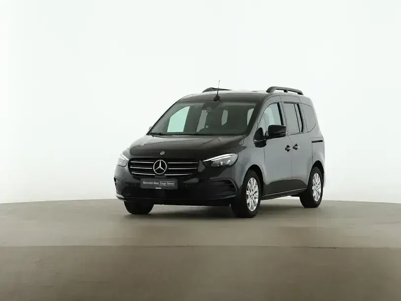Gebraucht Mercedes T180 Progressive 116 PS (85 kW) 2025 Schwarz Van / Kleinbus