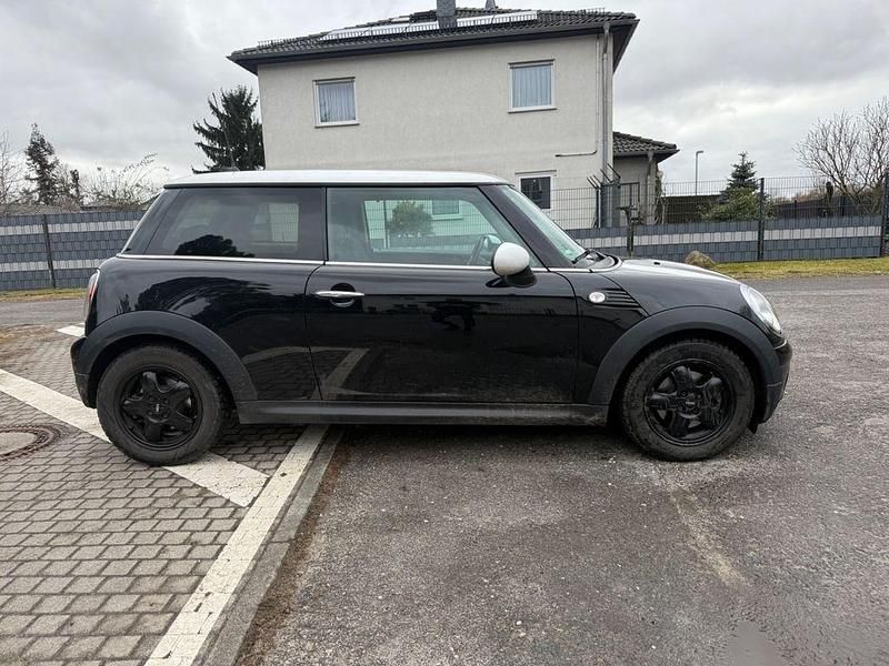 Gebraucht Mini Cooper D 109 PS (80 kW) 2010 Schwarz Kleinwagen