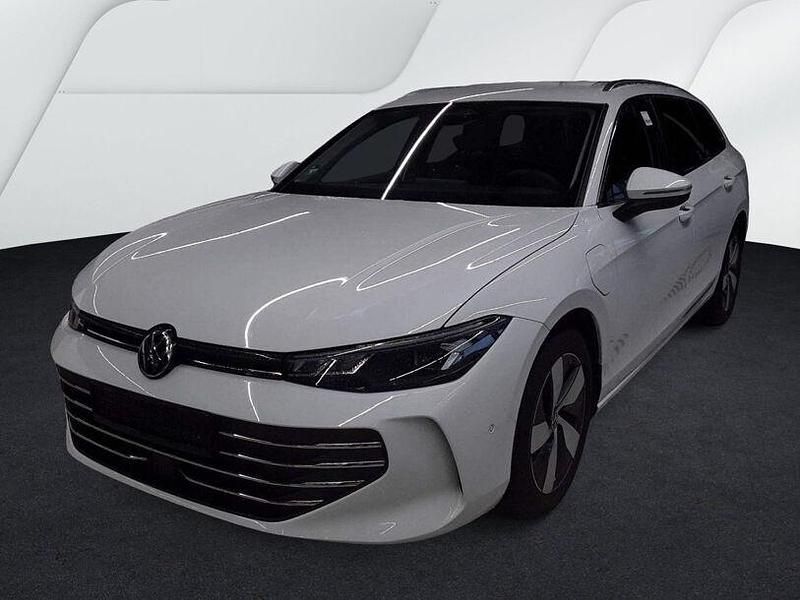 Gebraucht VW Passat Business 204 PS (150 kW) 2025 Weiß Kombi