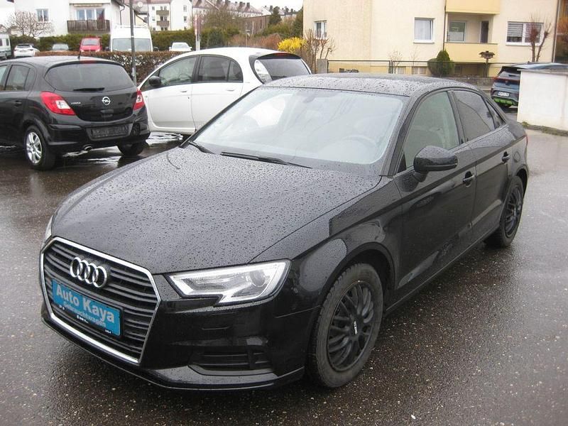Gebraucht Audi A3 116 PS (85 kW) 2017 Schwarz Limousine