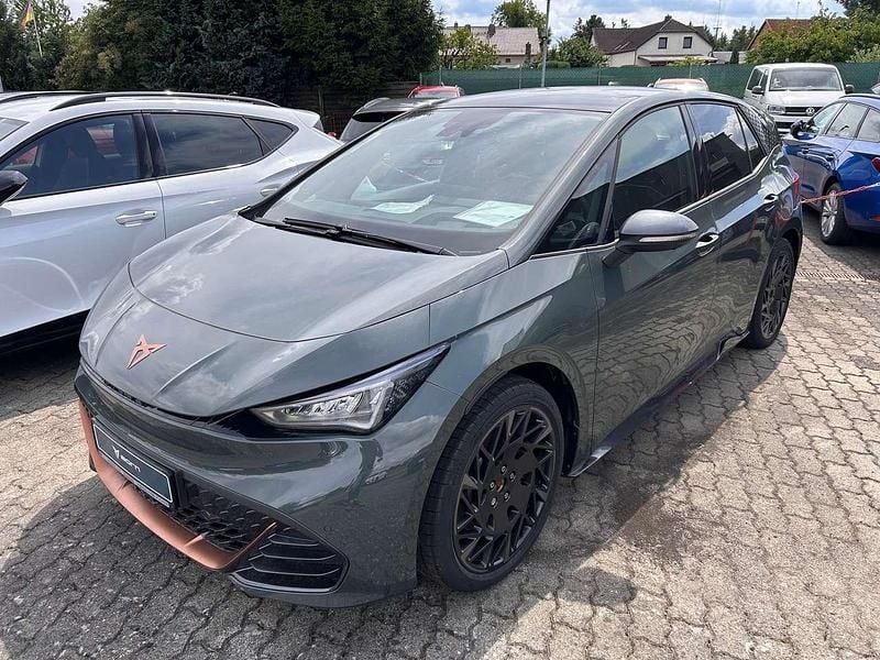 Dark forest metallic Neu 2025 Cupra Born VZ Kleinwagen | 52.999 € (Teuer) - Bild 1/4